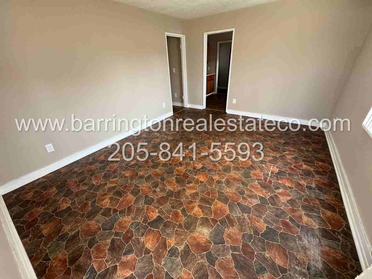 1541 17th Pl Sw - Photo 2 of 4