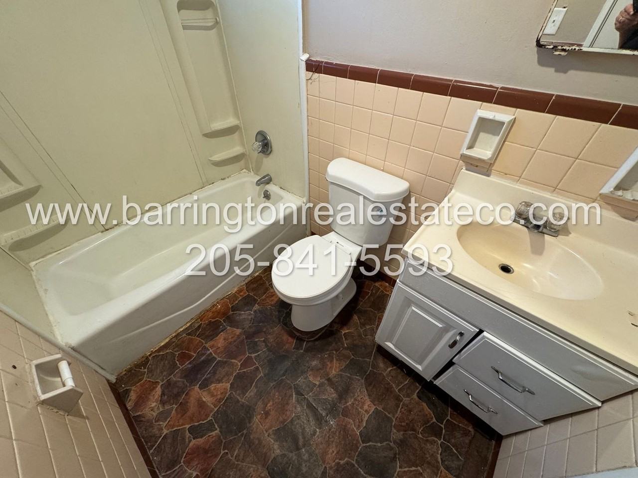 1541 17th Pl Sw - Photo 4 of 4