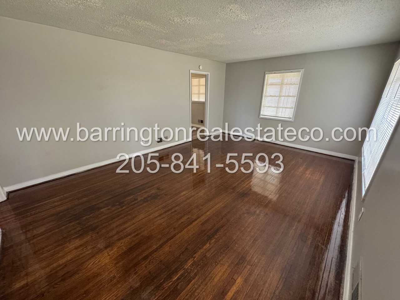 216 Sanford Dr - Photo 2 of 7