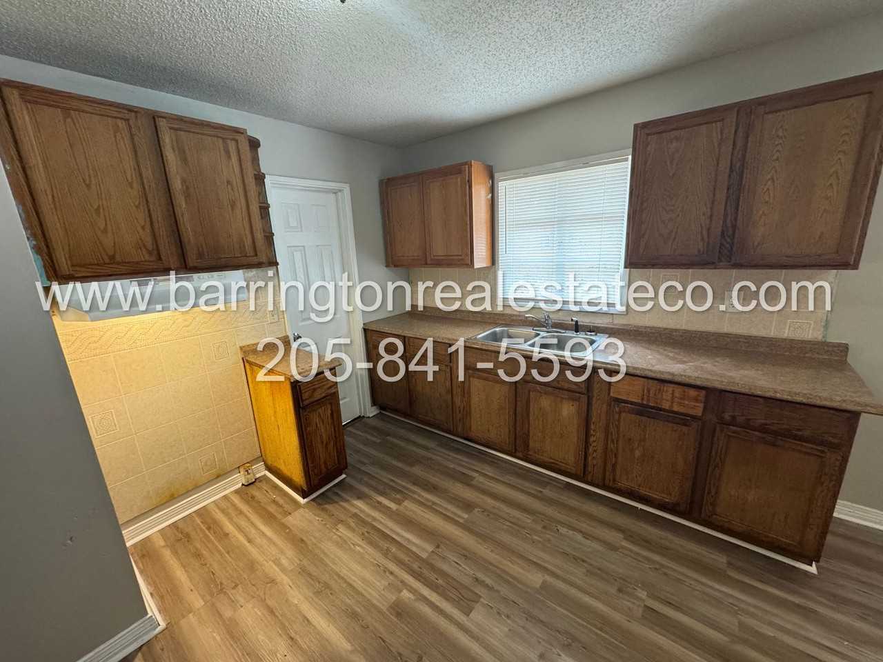 216 Sanford Dr - Photo 5 of 7