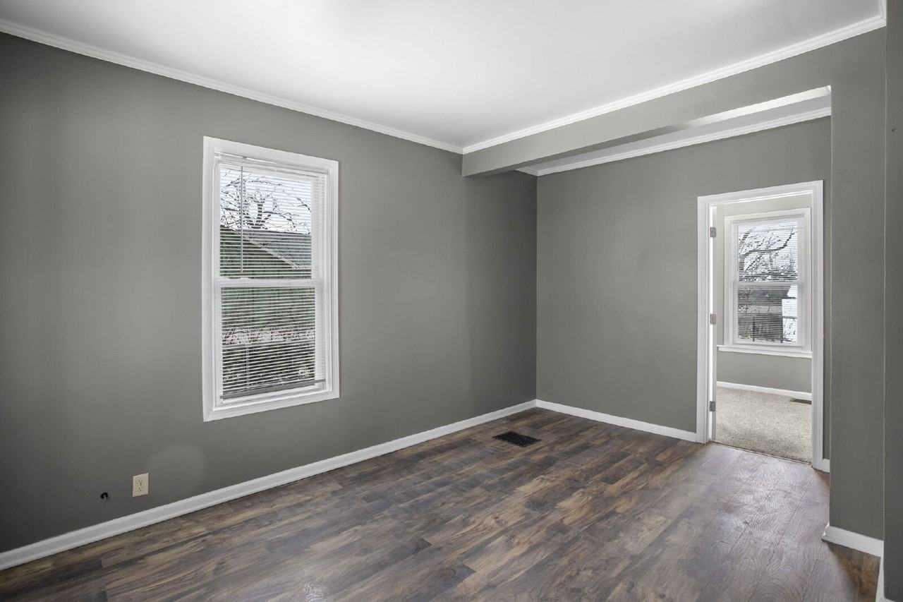 1308 Kinyon St #1 - Photo 2 of 12