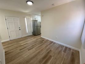 1645 W Adams Blvd - Photo 1 of 1