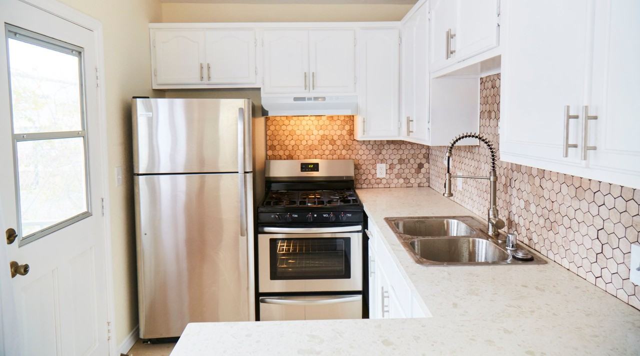 1510 Maltman Ave - Photo 2 of 12