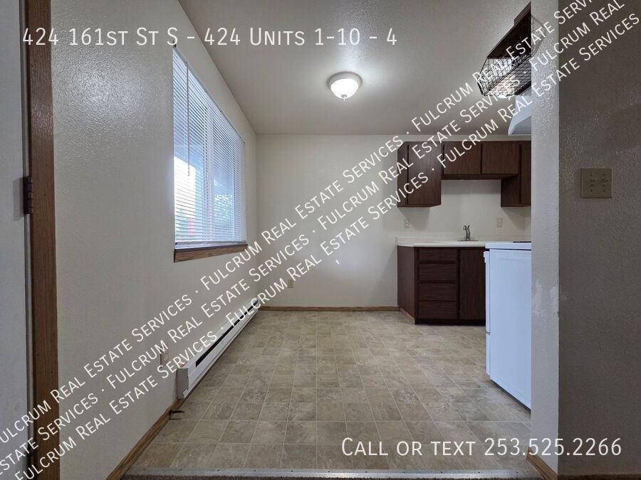 424 161st St S - 424 Units 1-10 #4 - Photo 3 of 28