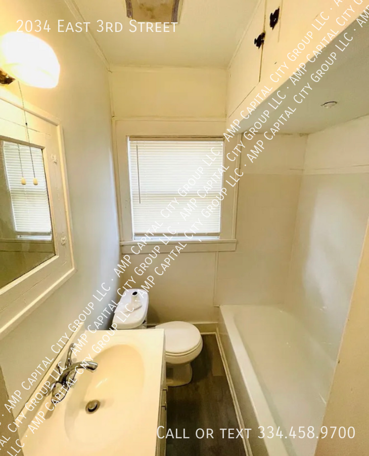 2034 E 3rd St - Photo 3 of 10