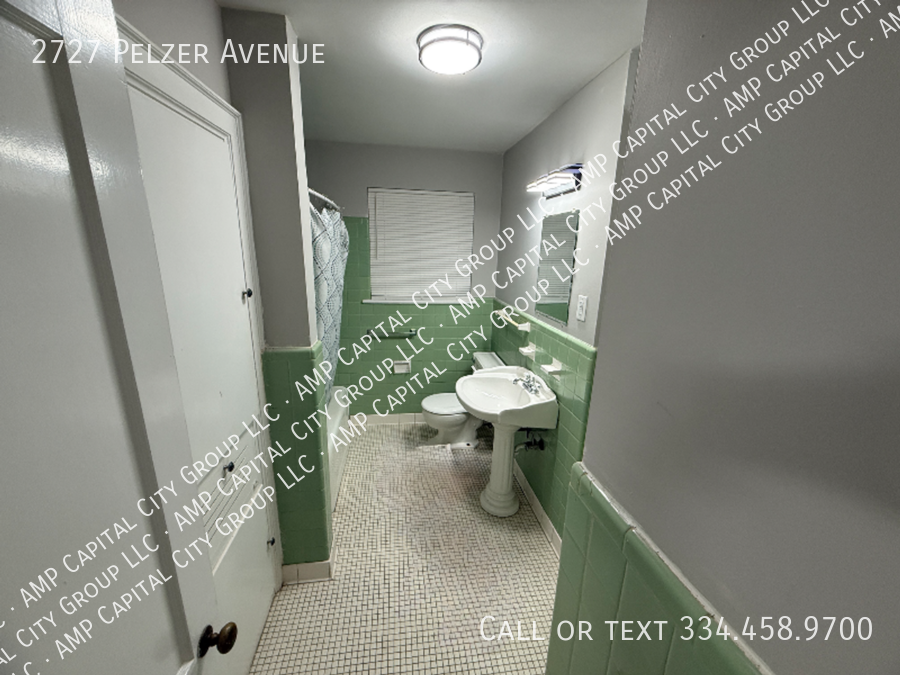 2727 Pelzer Ave - Photo 3 of 13