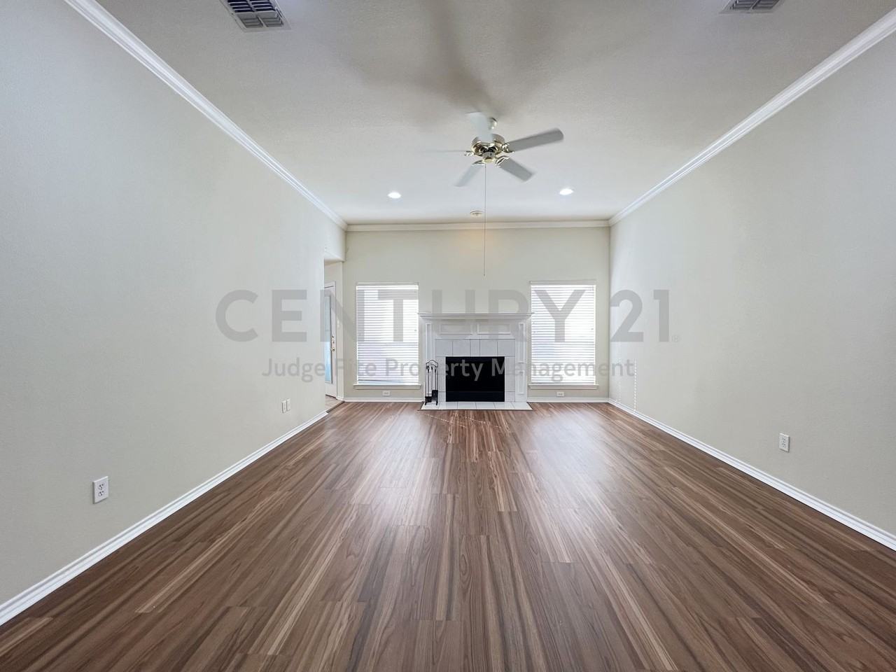 312 Plum Holw - Photo 2 of 14