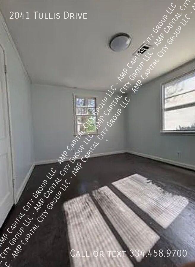 2041 Tullis Dr - Photo 4 of 7