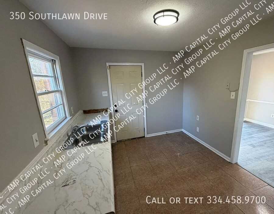 350 Southlawn Dr - Photo 2 of 11
