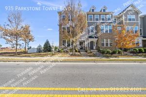 featured image of 935 Parkstone Towne Blvd