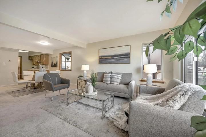 2435 Rowntree Way - Photo 4 of 15