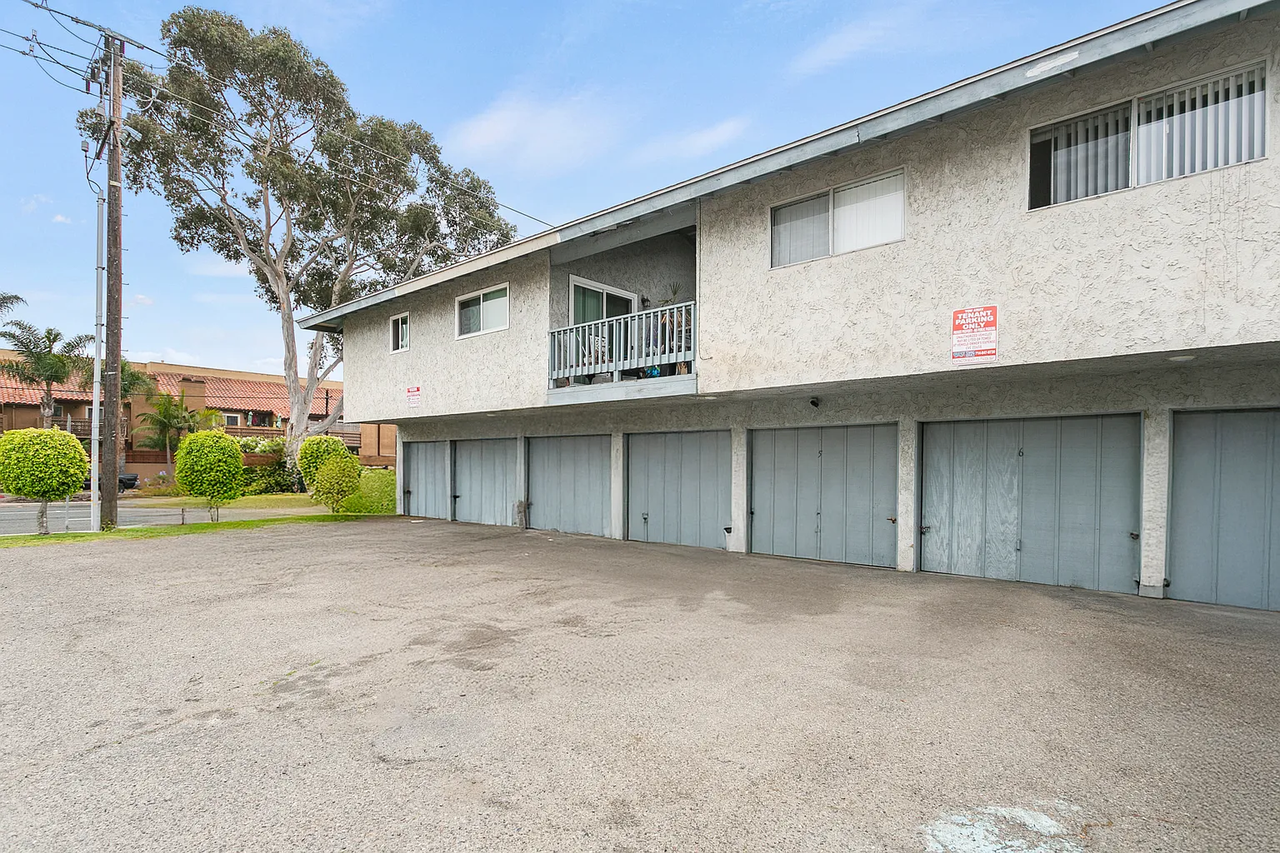 1704 California St #5 - Photo 2 of 8