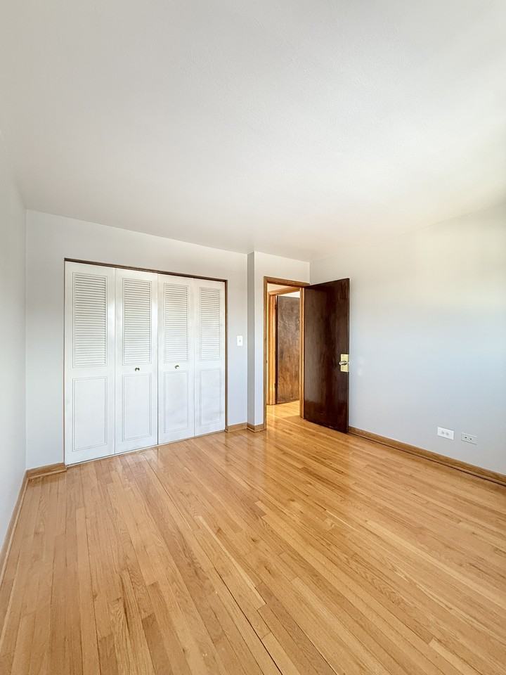 Oakwood Ave & S River Rd - Photo 6 of 20