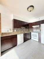 featured image of Oakwood Ave & S River Rd