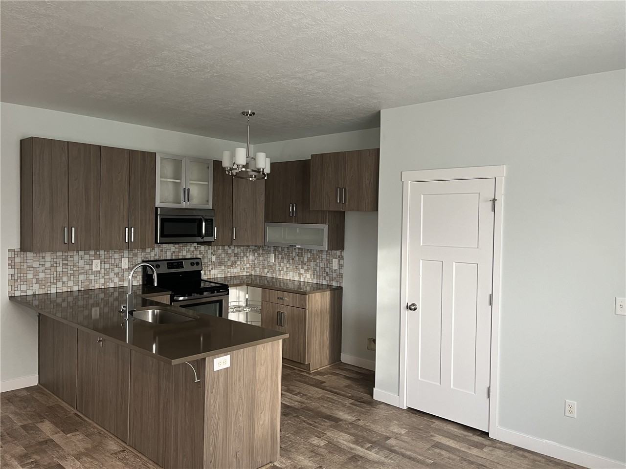 14940 S Emerald Pools Ln - Photo 7 of 19