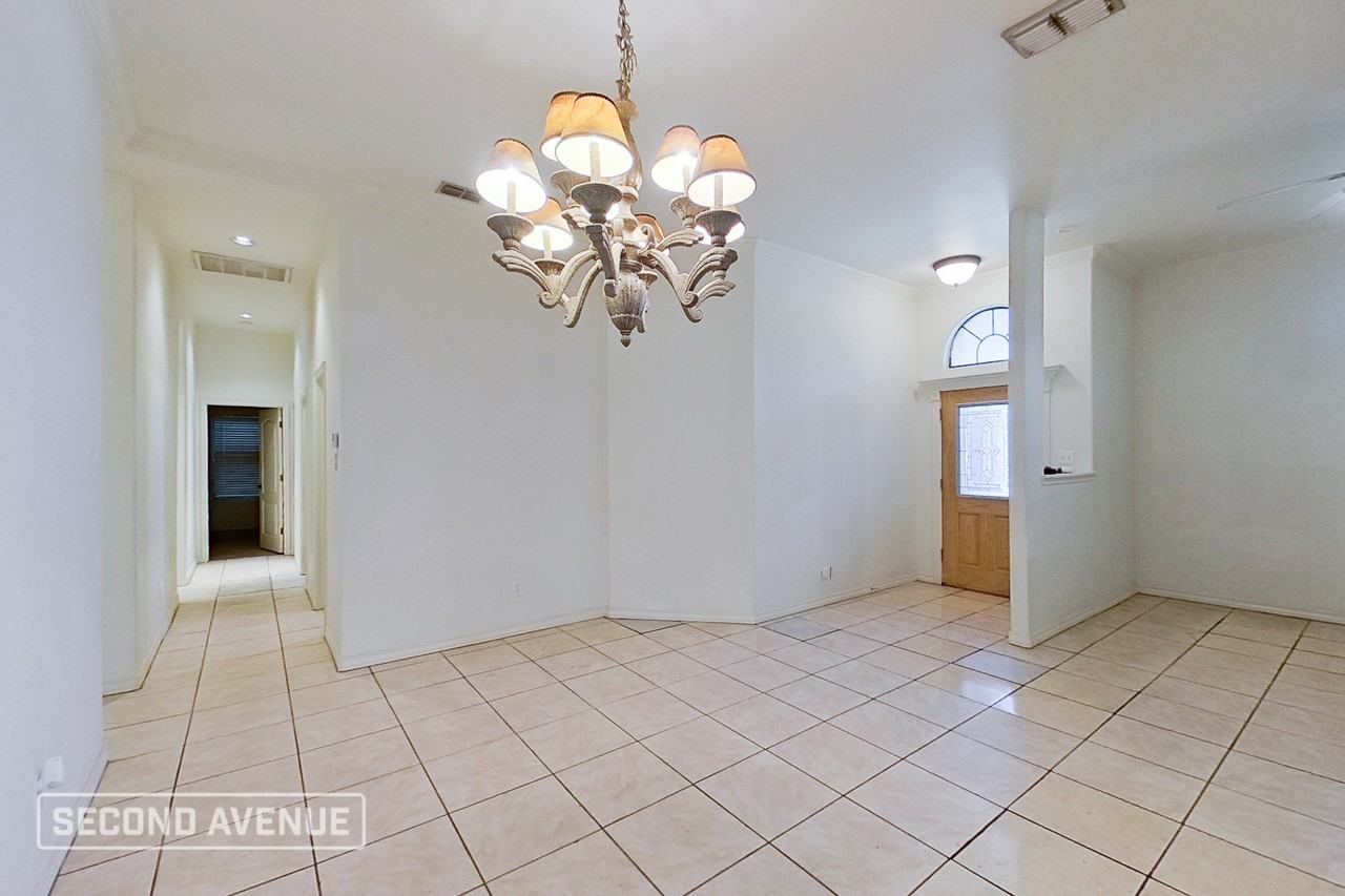 6821 Windfilled Cir - Photo 2 of 16