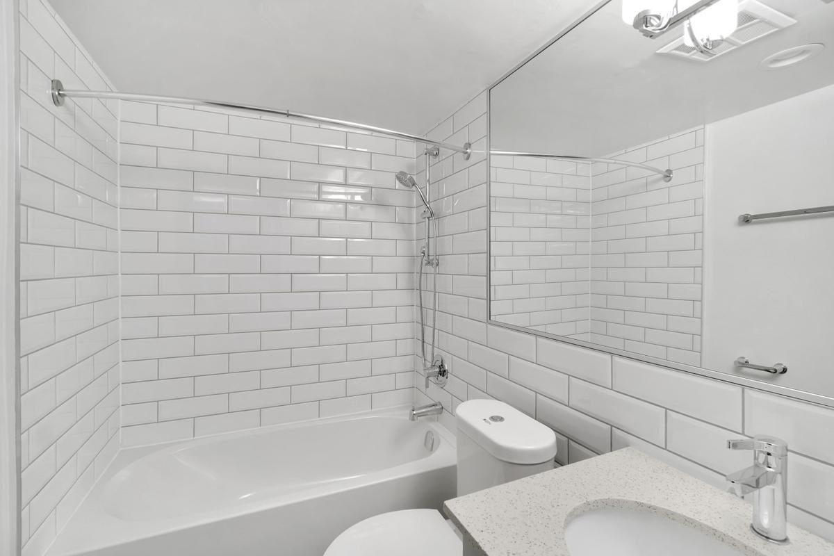 1160 Broughton Street - Photo 3 of 13