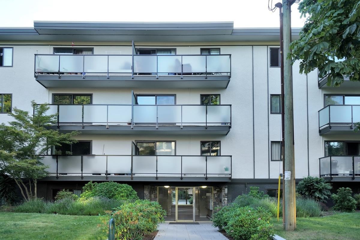 Stadacona Apartments - Photo 2 of 5