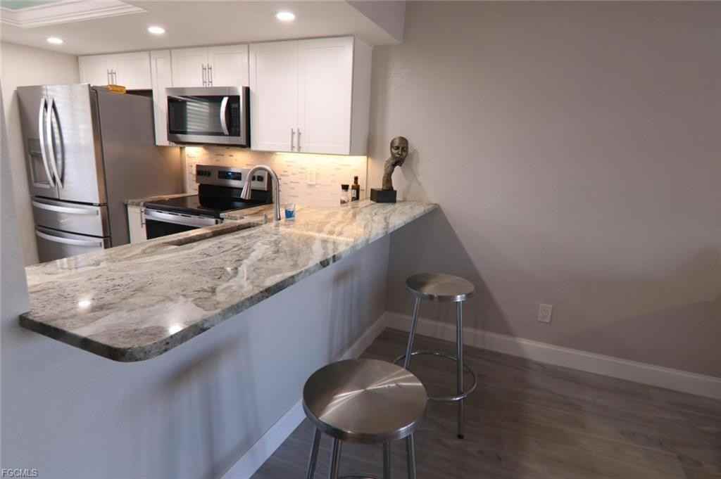 1515 Southwest 47th Terrace #104 - Photo 3 of 48