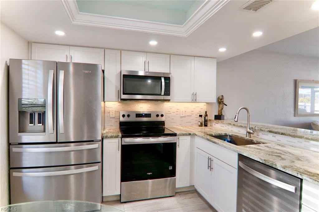 1515 Southwest 47th Terrace #104 - Photo 4 of 48