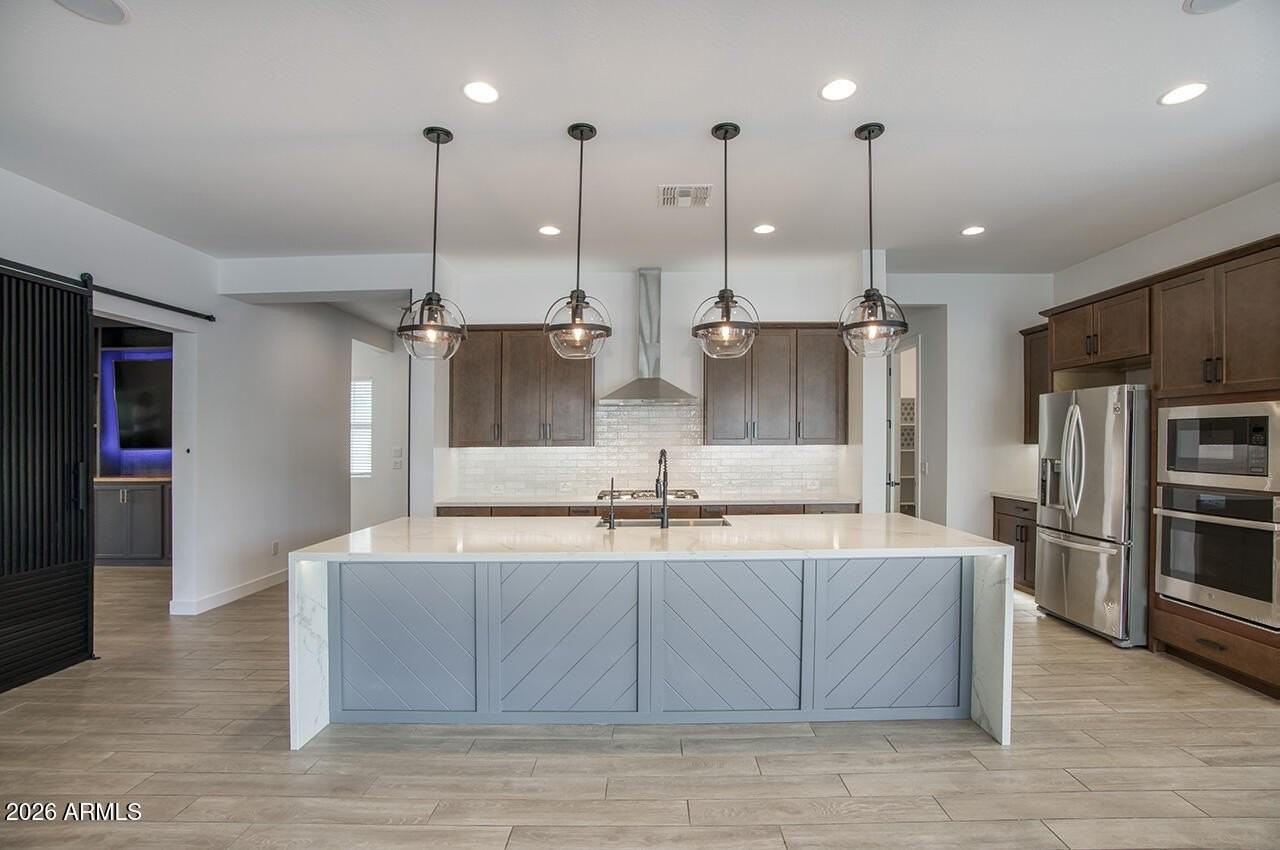 21067 E Seagull Dr - Photo 5 of 30