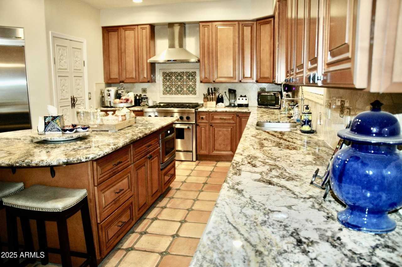 6108 E Morning Vista Ln - Photo 7 of 50