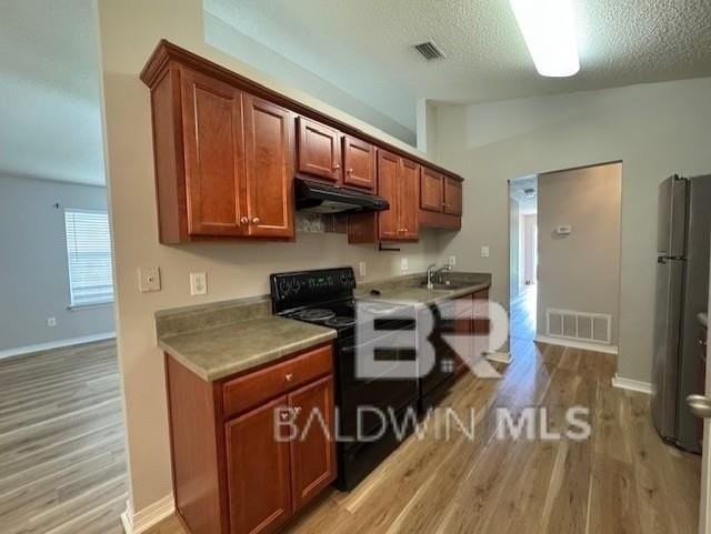 9839 Hollowbrook Ave - Photo 2 of 29