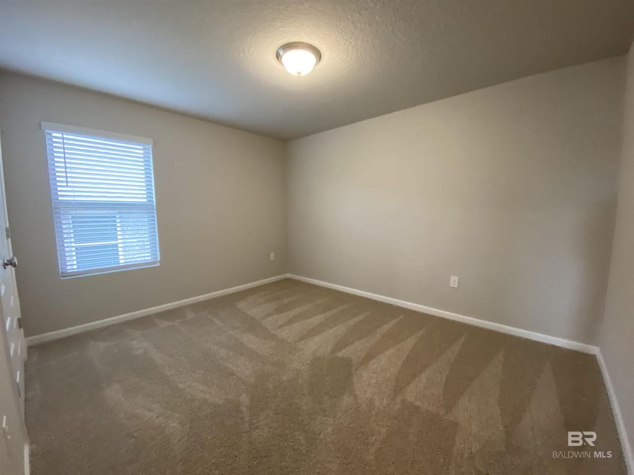 10561 Brodick Loop - Photo 4 of 14