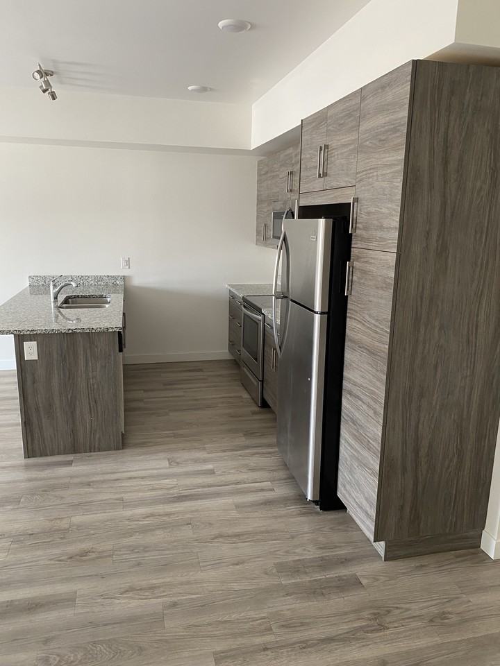 1060 Chevrier Boulevard - Photo 4 of 16