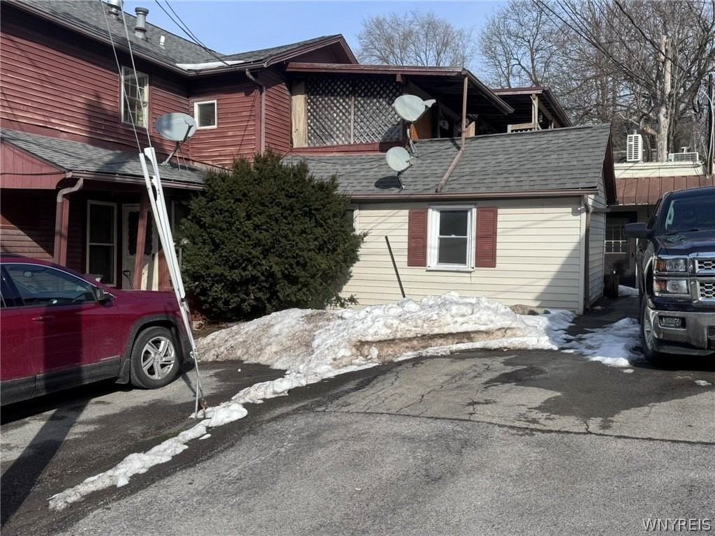 10761 Main St Apt 5 - Photo 5 of 20