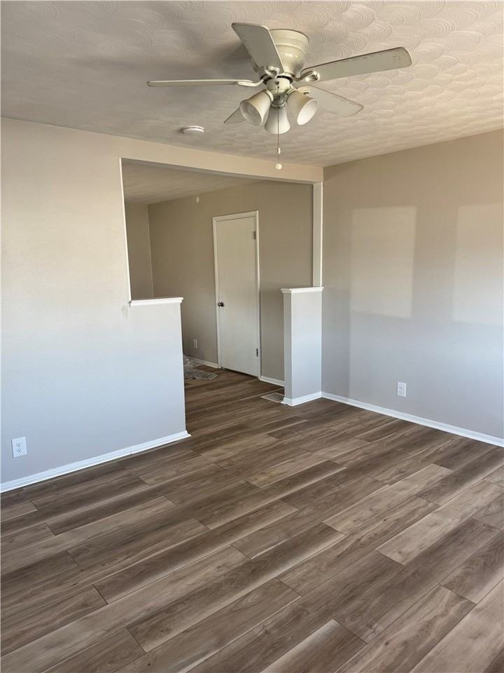 2387 Corning Rd - Photo 3 of 9