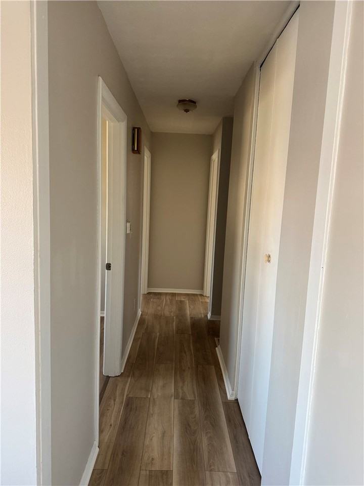 2387 Corning Rd - Photo 4 of 9