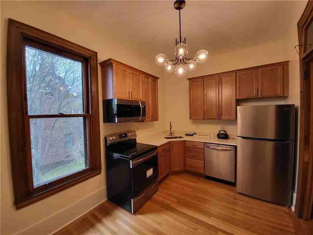 1063 East Ave Apt 5 - Photo 5 of 23