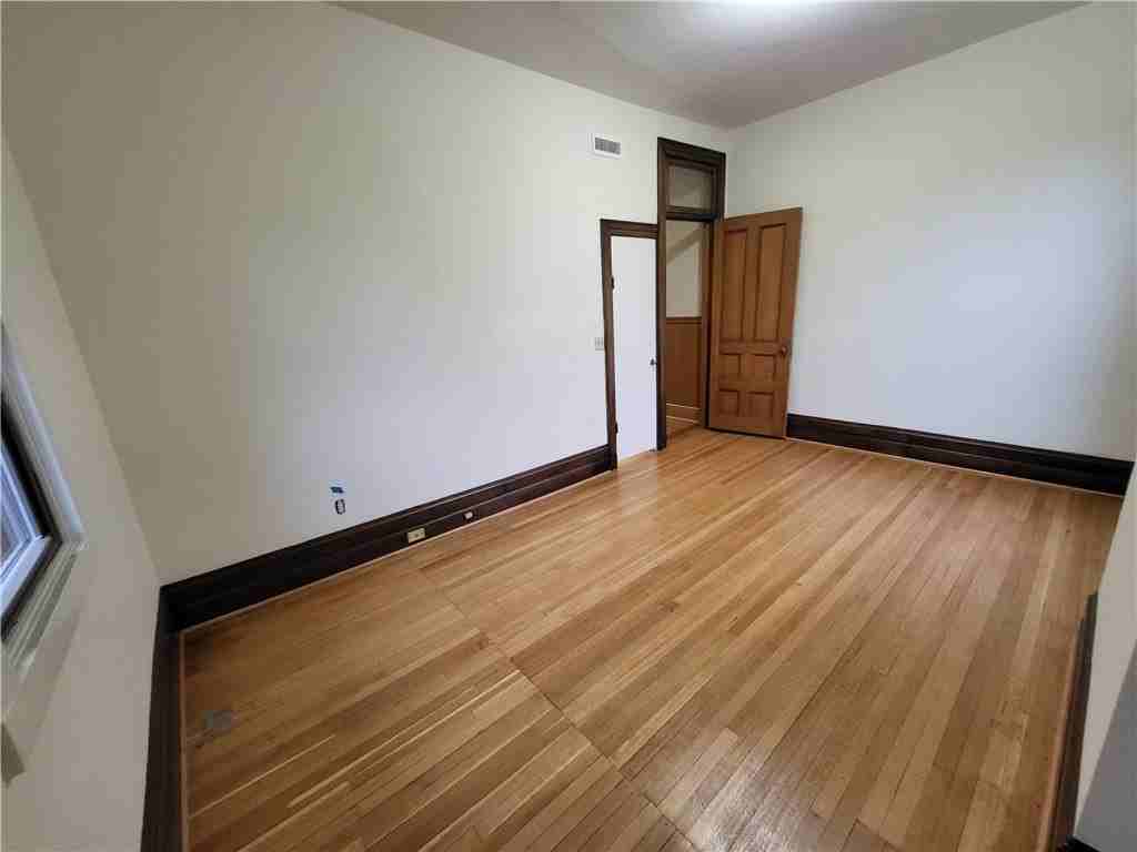 1063 East Ave Apt 5 - Photo 7 of 23