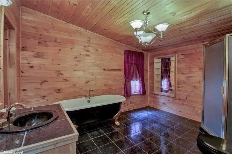 1310 Dunn Cir - Photo 6 of 9