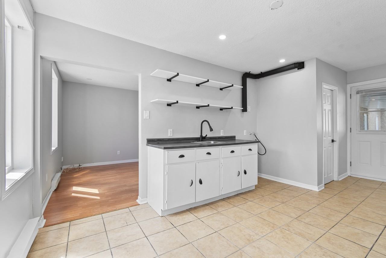 112 Garneau - A - Photo 2 of 14