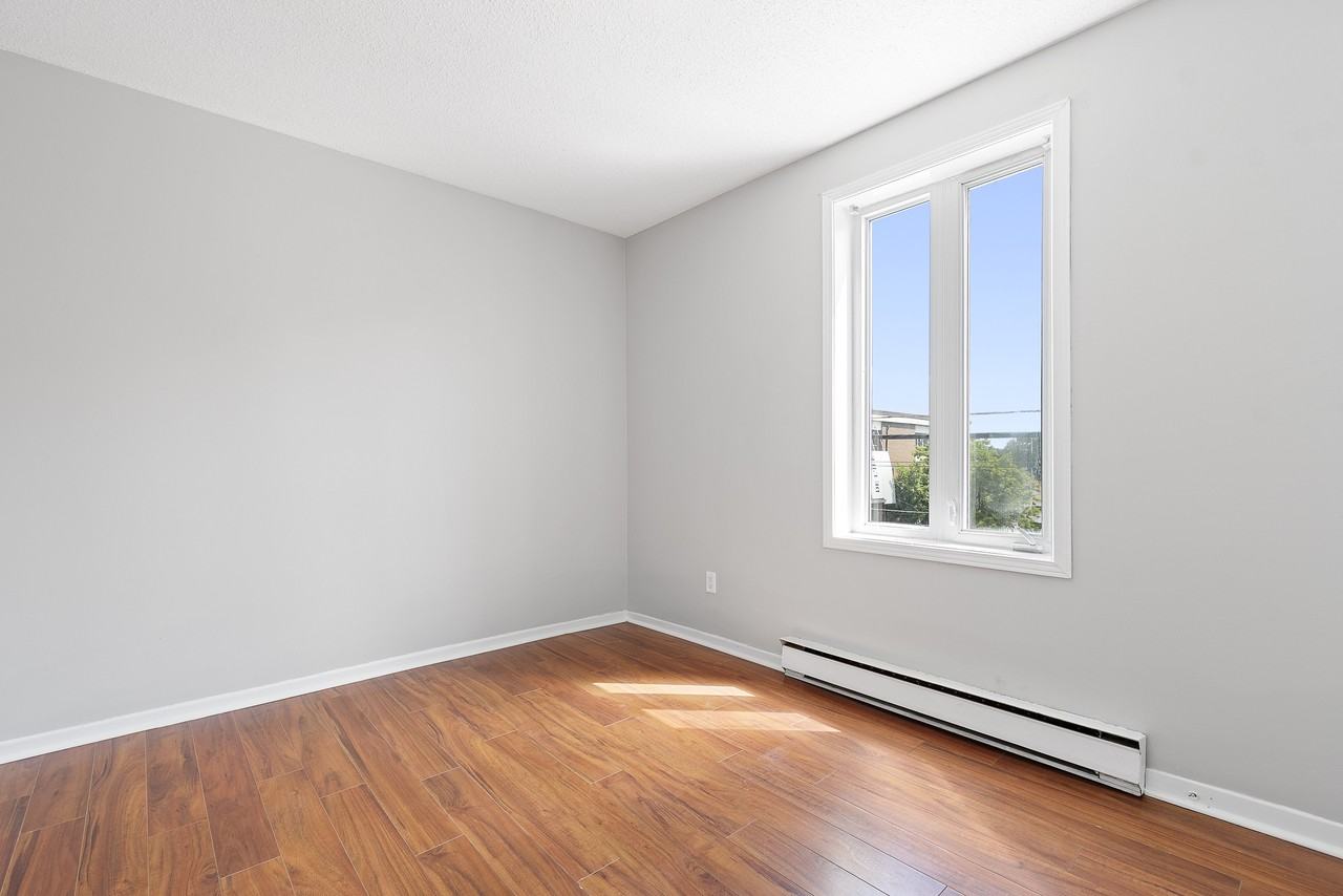 112 Garneau - A - Photo 6 of 14