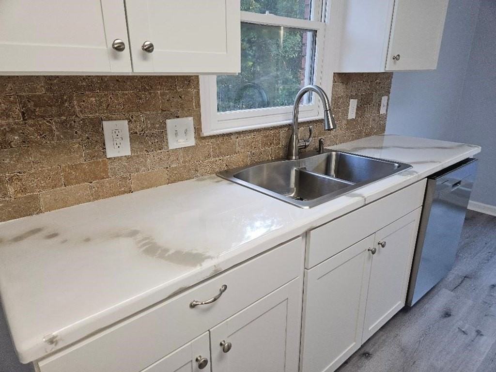 7331 Stillcreek Ct - Photo 7 of 17