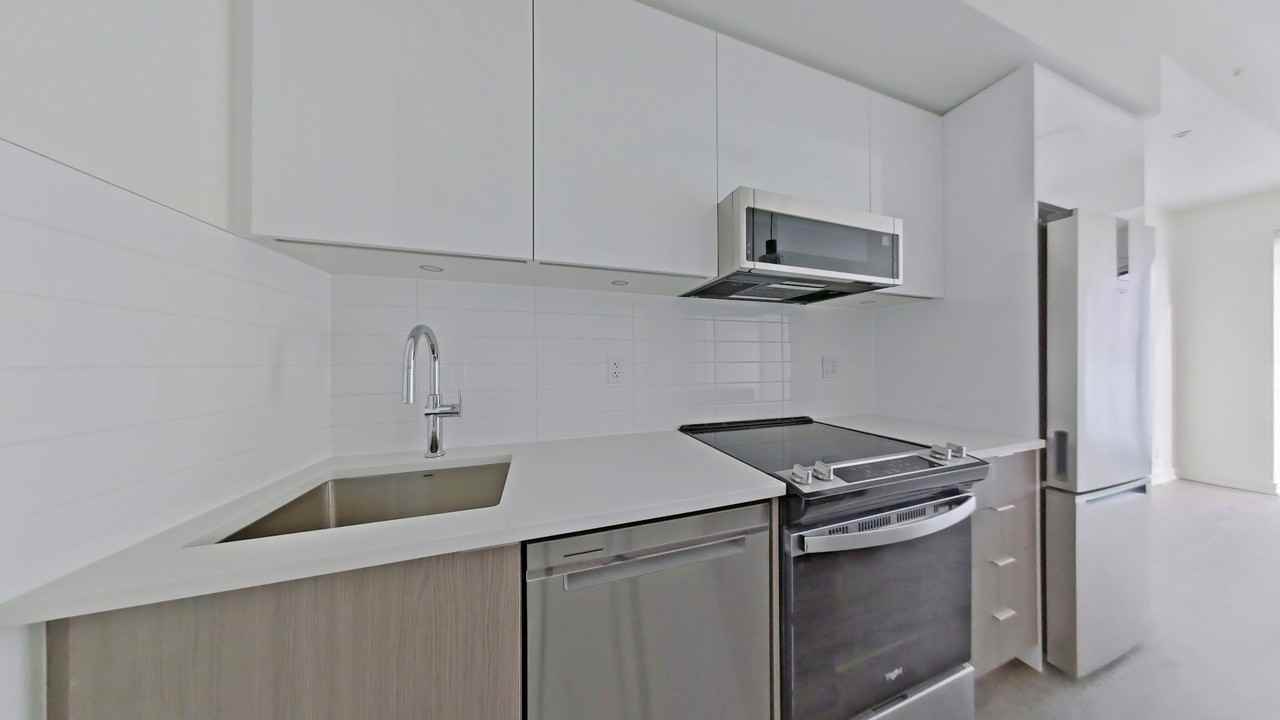 West Square Cityview - Photo 4 of 46