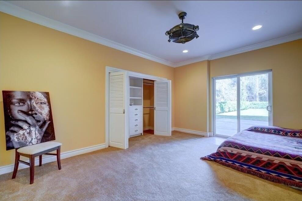 1377 Knoll Rd - Photo 6 of 10