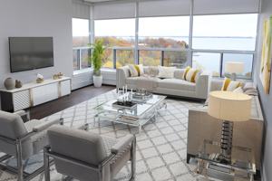 featured image of 1032 King St W