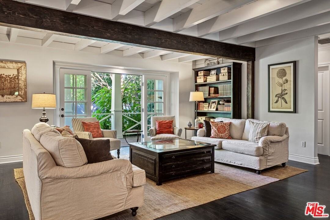 4537 Agnes Ave - Photo 7 of 43