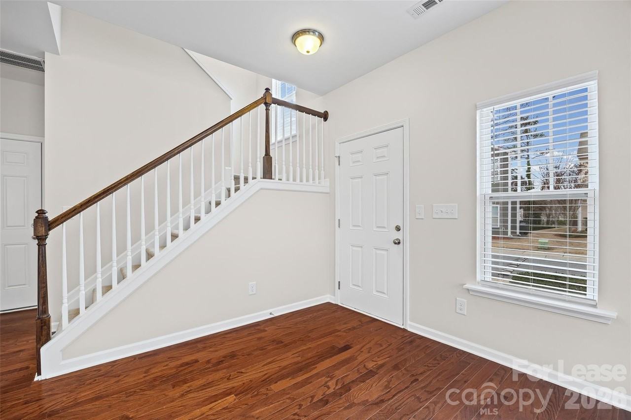 7333 Adare Mews Rd - Photo 3 of 32