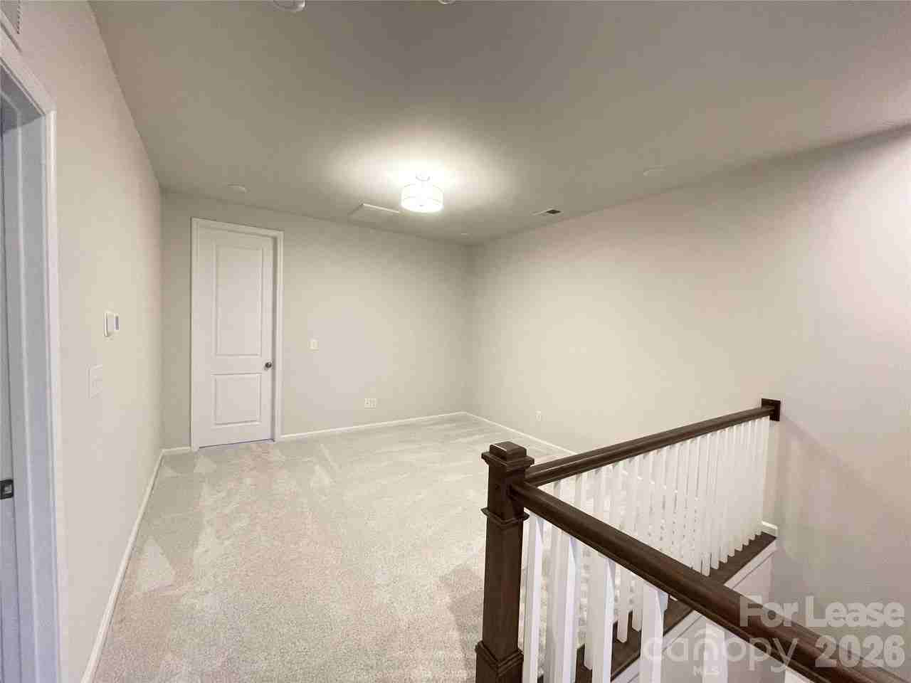 135 Berkeley Ave - Photo 5 of 13