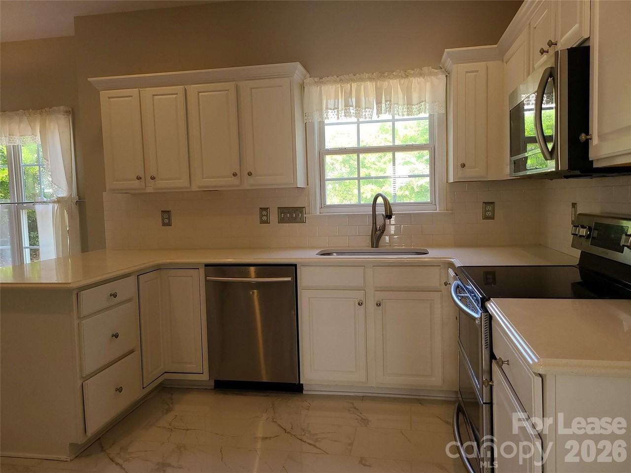 9509 Mitchell Glen Dr - Photo 2 of 23