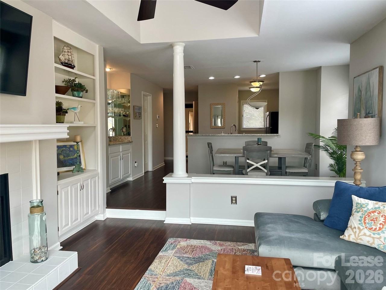 639 Portside Dr - Photo 3 of 32