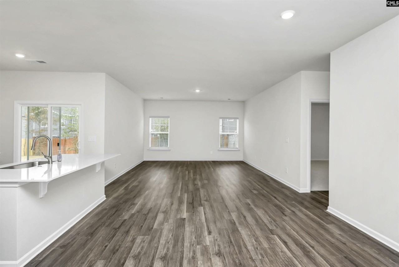 722 House Finch Run - Photo 7 of 40