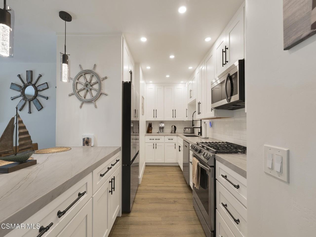 787 Reef Cir - Photo 4 of 18