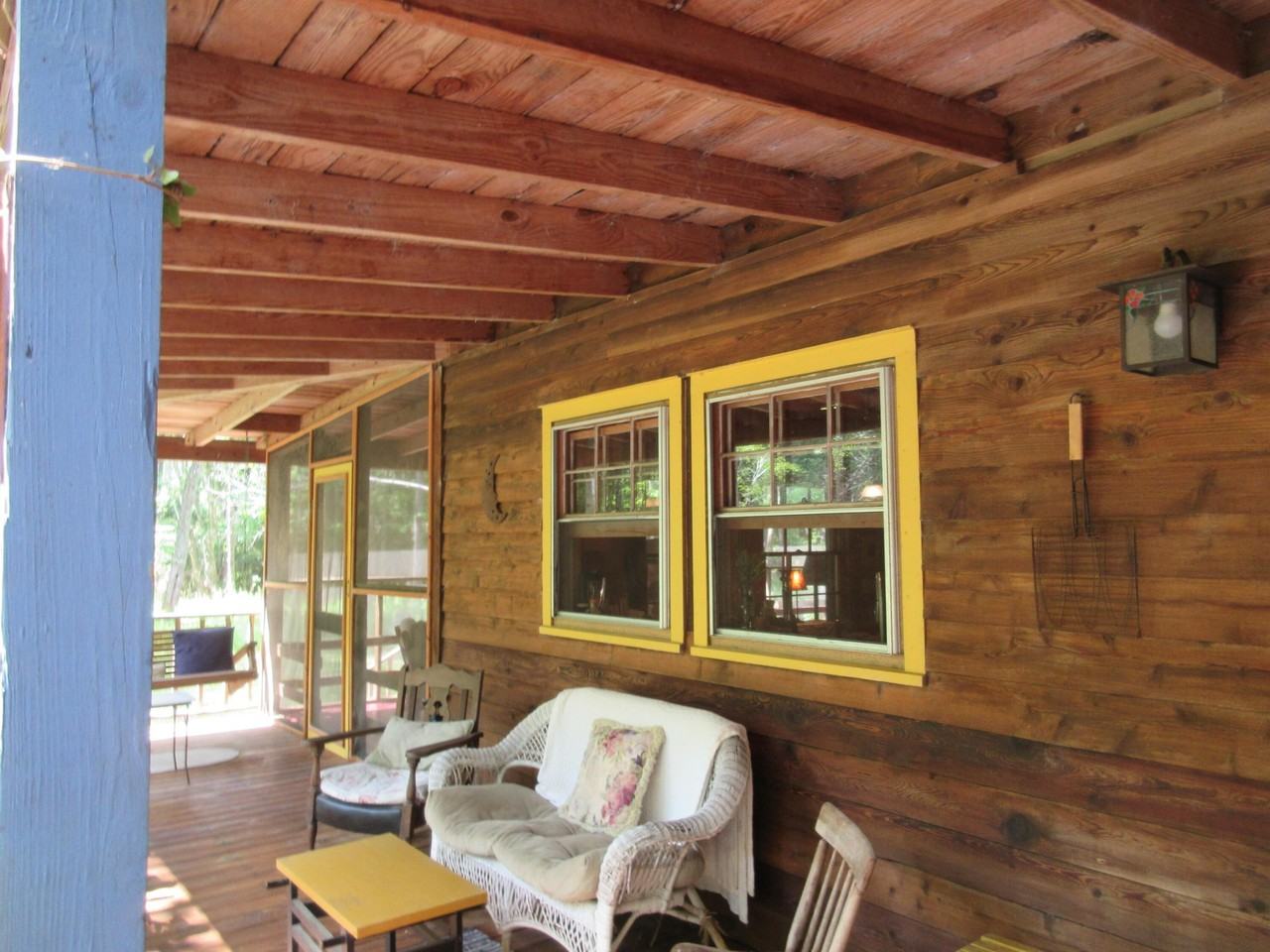 10043 N Carolina Rd - Photo 4 of 18