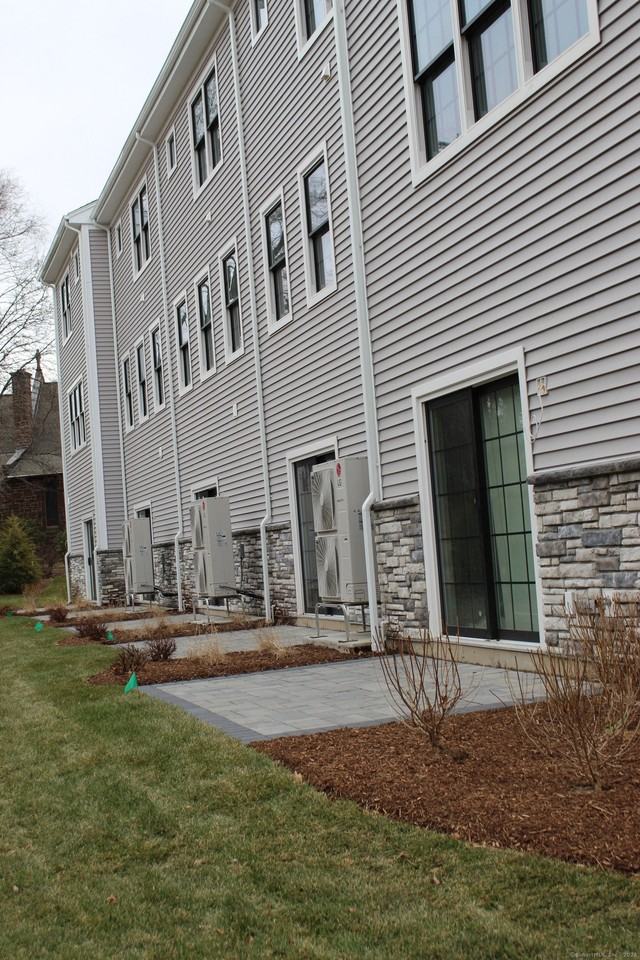 2620 Main St Unit 7 - Photo 3 of 40